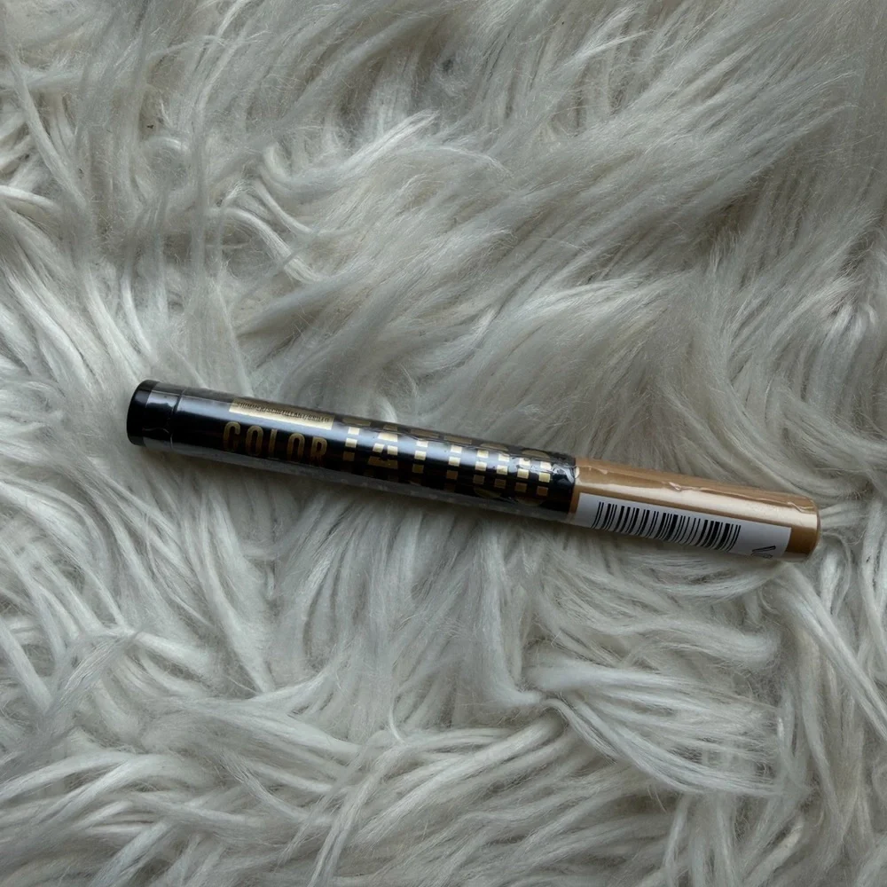 Maybelline Color Tattoo Longwear Multi-Use Eye Shadow Stix in I am Rare